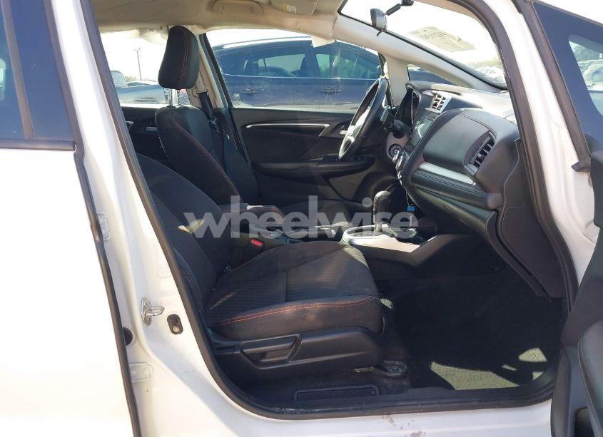 Photo 5 of 2018 Honda Fit SPORT (VIN 3HGGK5H62JM732645)