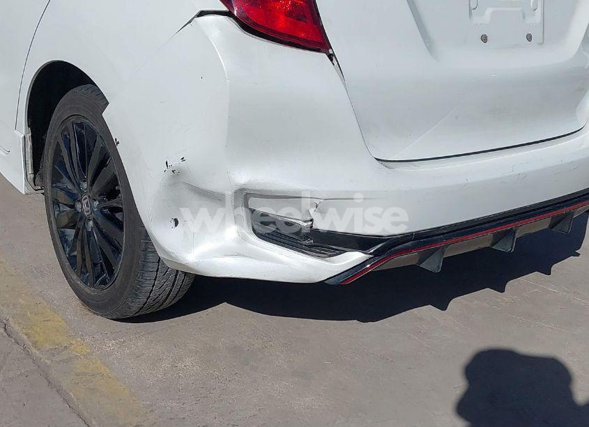 Photo 6 of 2018 Honda Fit SPORT (VIN 3HGGK5H62JM732645)