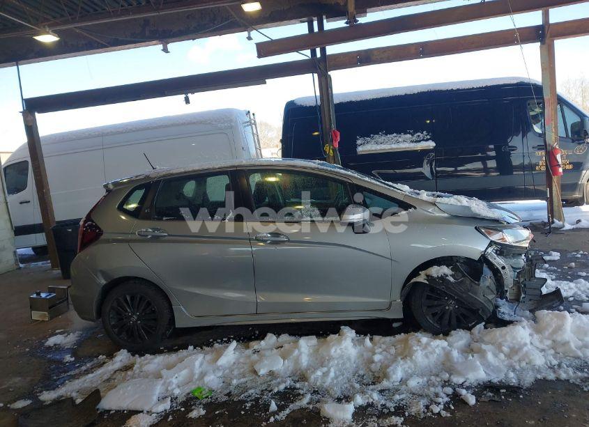 Photo 14 of 2019 Honda Fit SPORT (VIN 3HGGK5H62KM741279)