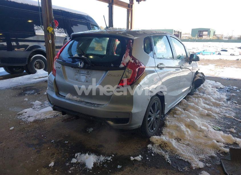 Photo 4 of 2019 Honda Fit SPORT (VIN 3HGGK5H62KM741279)