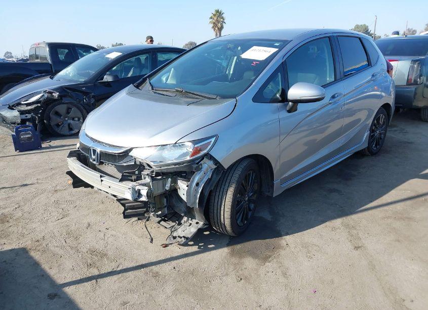 Photo 2 of 2020 Honda Fit SPORT (VIN 3HGGK5H62LM715363)