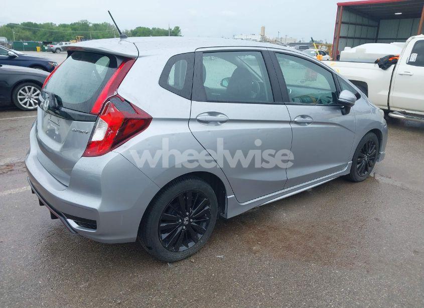 Photo 4 of 2020 Honda Fit SPORT (VIN 3HGGK5H63LM731359)