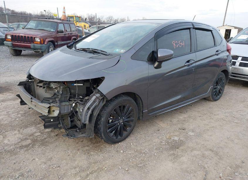 Photo 2 of 2018 Honda Fit SPORT (VIN 3HGGK5H64JM706824)