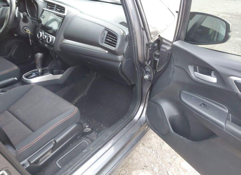 Photo 5 of 2018 Honda Fit SPORT (VIN 3HGGK5H64JM706824)