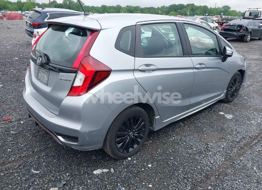 Photo 4 of 2018 Honda Fit SPORT (VIN 3HGGK5H64JM708668)