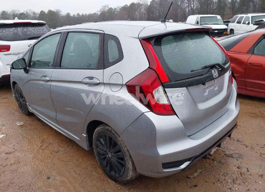 Photo 3 of 2018 Honda Fit SPORT (VIN 3HGGK5H65JM718206)