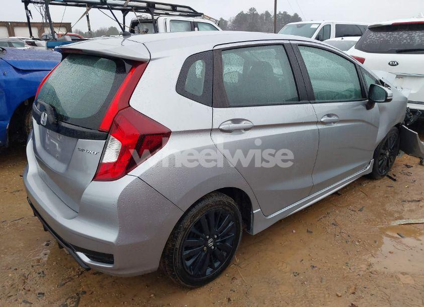 Photo 4 of 2018 Honda Fit SPORT (VIN 3HGGK5H65JM718206)