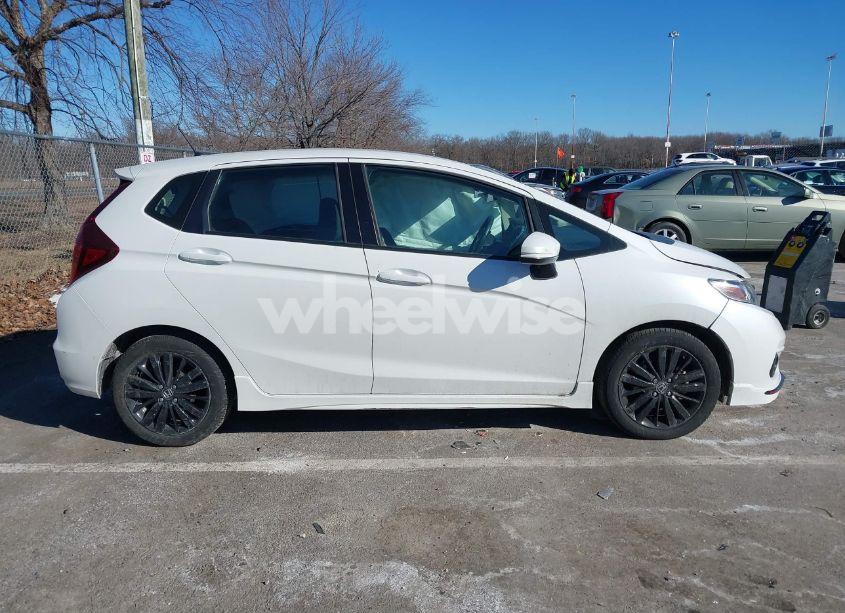 Photo 13 of 2020 Honda Fit SPORT (VIN 3HGGK5H65LM716538)