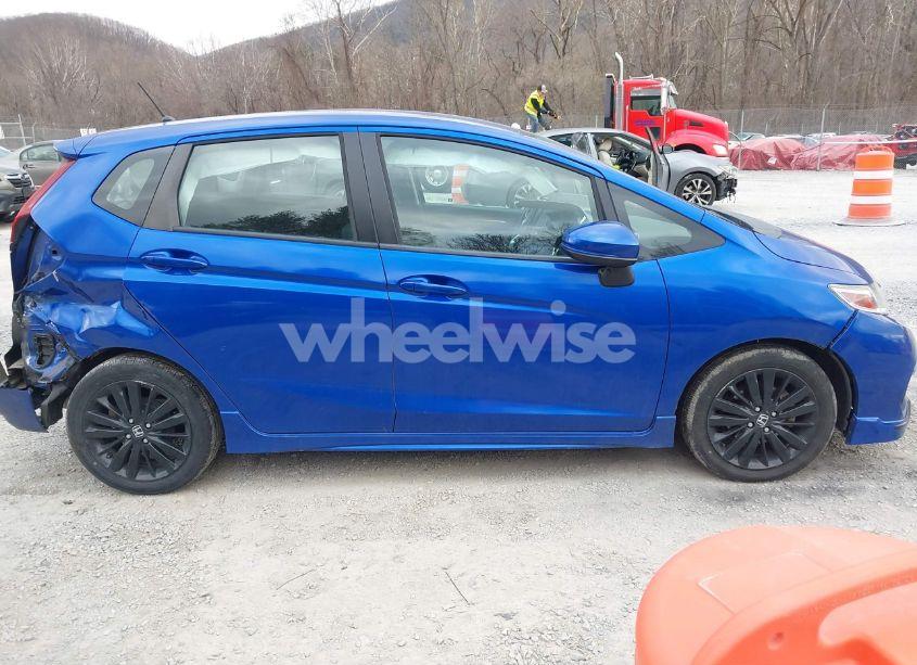 Photo 13 of 2018 Honda Fit SPORT (VIN 3HGGK5H67JM701715)