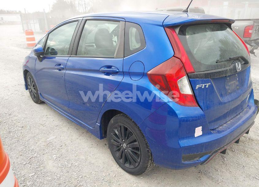 Photo 3 of 2018 Honda Fit SPORT (VIN 3HGGK5H67JM701715)