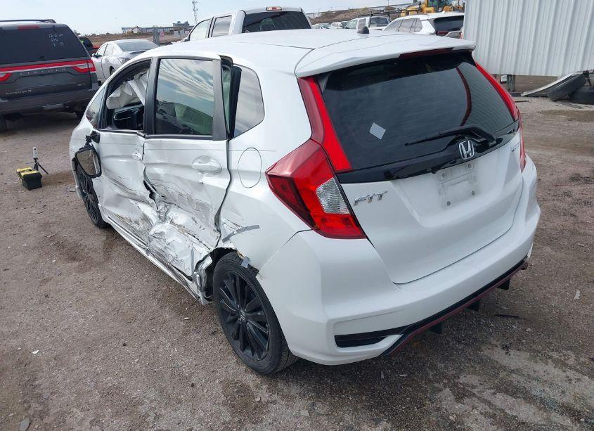 Photo 3 of 2018 Honda Fit SPORT (VIN 3HGGK5H67JM702623)