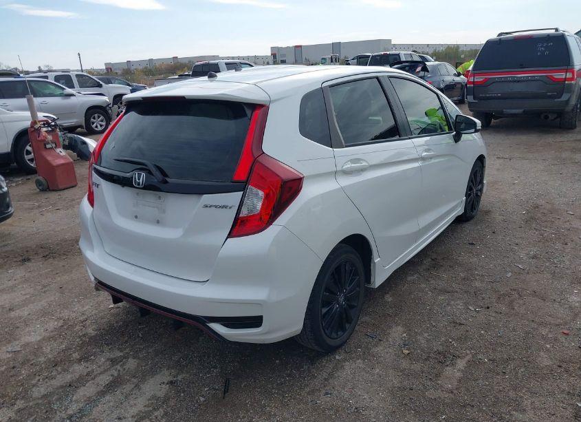 Photo 4 of 2018 Honda Fit SPORT (VIN 3HGGK5H67JM702623)