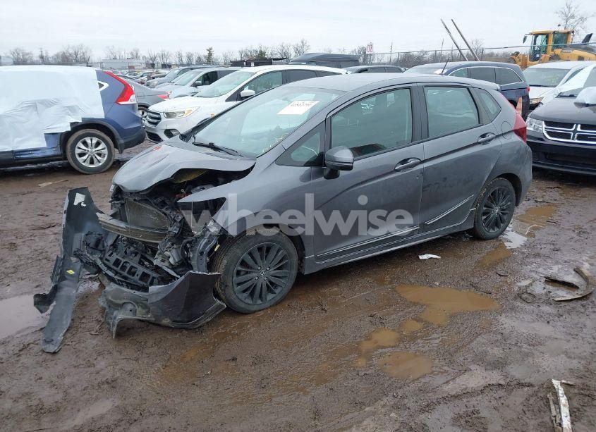 Photo 2 of 2018 Honda Fit SPORT (VIN 3HGGK5H67JM707952)
