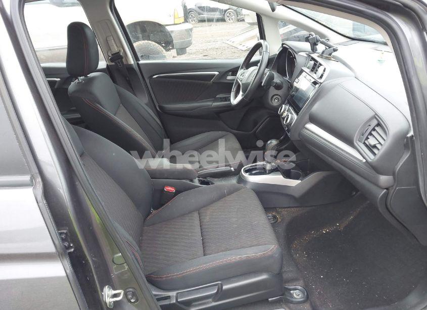 Photo 5 of 2018 Honda Fit SPORT (VIN 3HGGK5H67JM707952)