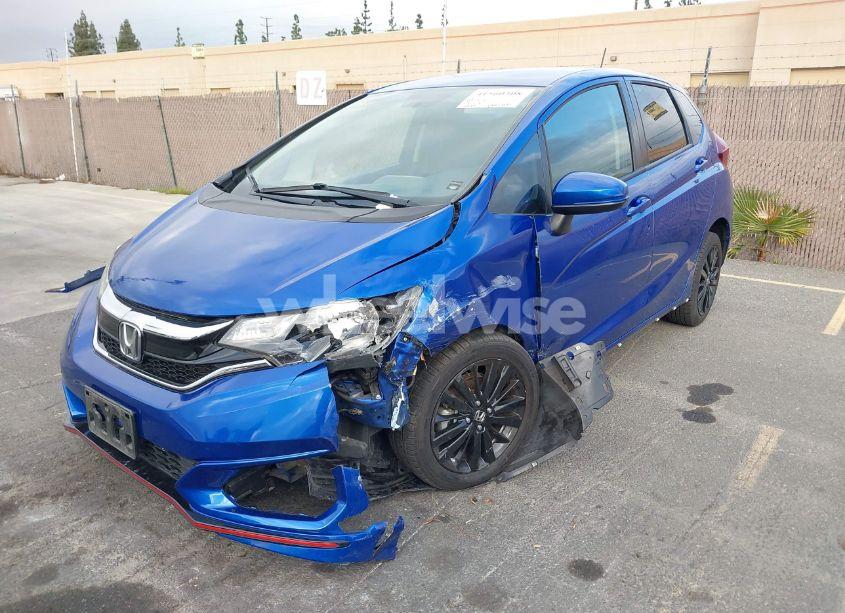 Photo 2 of 2018 Honda Fit SPORT (VIN 3HGGK5H68JM708317)