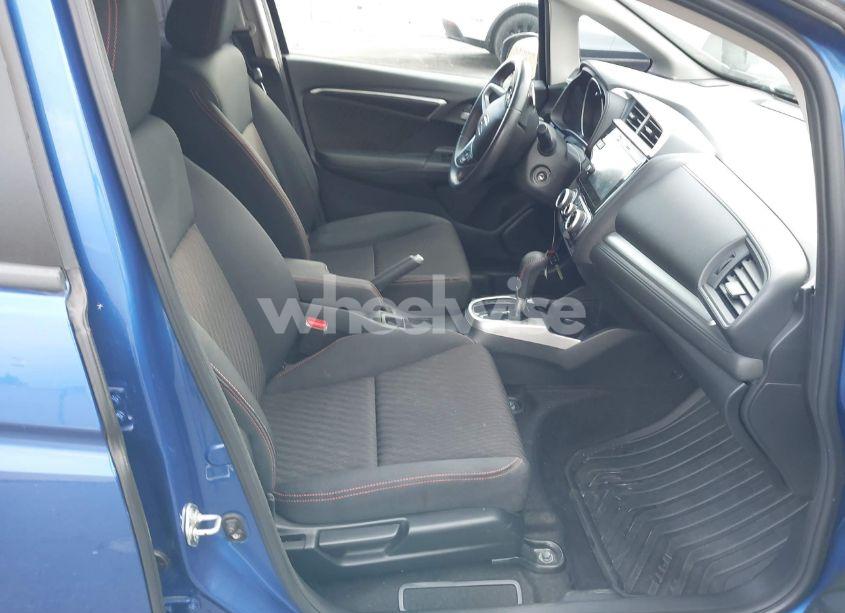 Photo 5 of 2018 Honda Fit SPORT (VIN 3HGGK5H68JM708317)