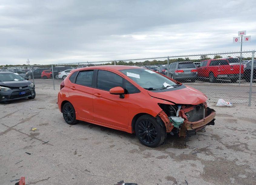 2018 Honda Fit SPORT (VIN 3HGGK5H69JM718239) main photo