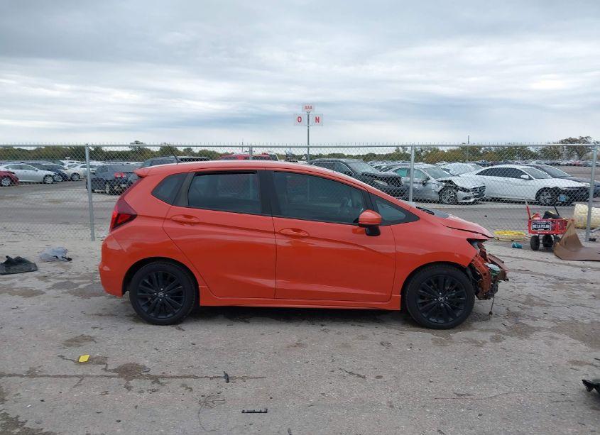 Photo 13 of 2018 Honda Fit SPORT (VIN 3HGGK5H69JM718239)