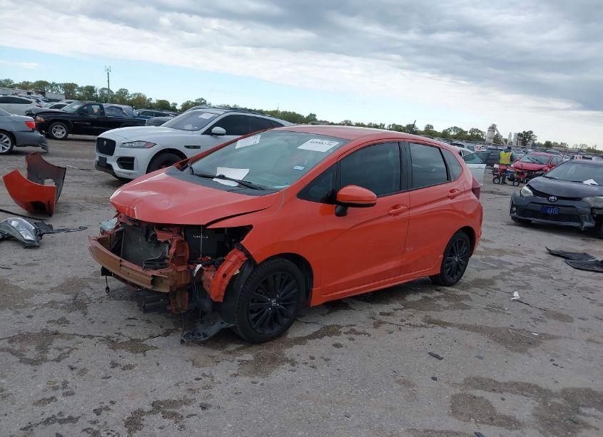 Photo 2 of 2018 Honda Fit SPORT (VIN 3HGGK5H69JM718239)