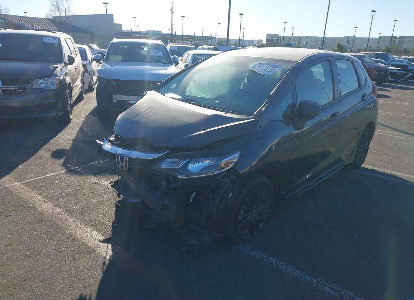 Photo 2 of 2018 Honda Fit SPORT (VIN 3HGGK5H69JM731119)