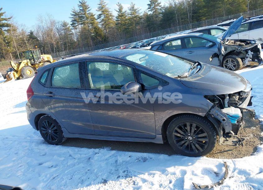 Photo 14 of 2018 Honda Fit SPORT (VIN 3HGGK5H6XJM702731)