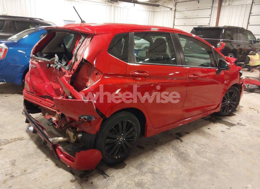Photo 4 of 2018 Honda Fit SPORT (VIN 3HGGK5H6XJM705225)
