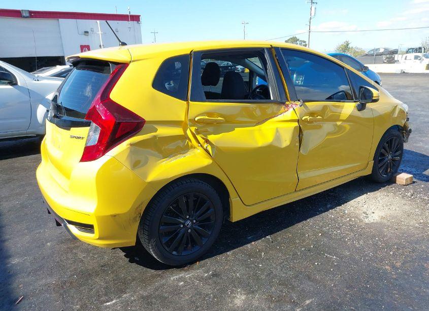 Photo 4 of 2018 Honda Fit SPORT (VIN 3HGGK5H6XJM713051)
