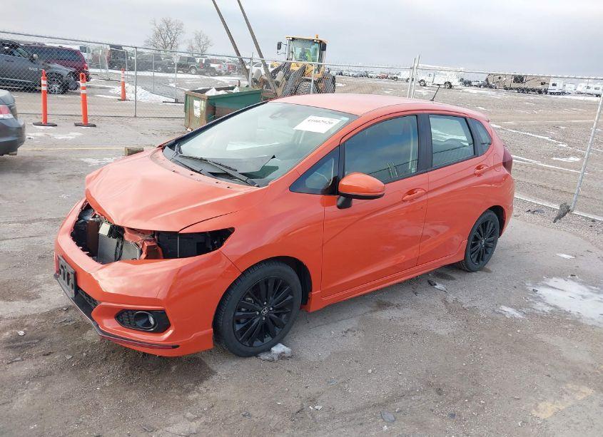 Photo 2 of 2018 Honda Fit SPORT (VIN 3HGGK5H72JM711626)