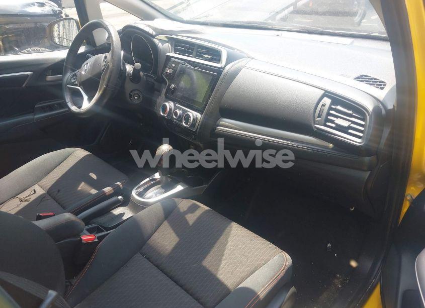 Photo 5 of 2018 Honda Fit SPORT (VIN 3HGGK5H75JM715170)