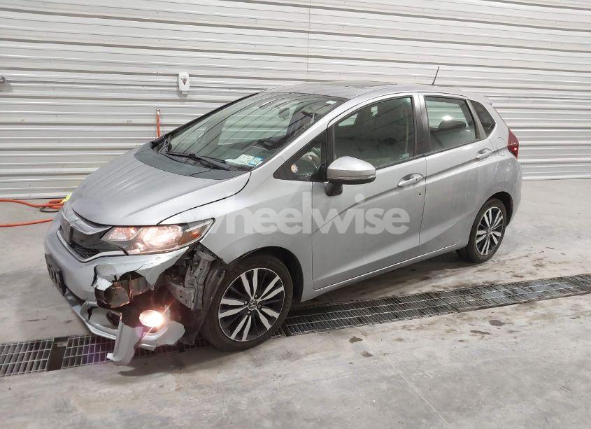 Photo 2 of 2018 Honda Fit EX (VIN 3HGGK5H80JM731012)