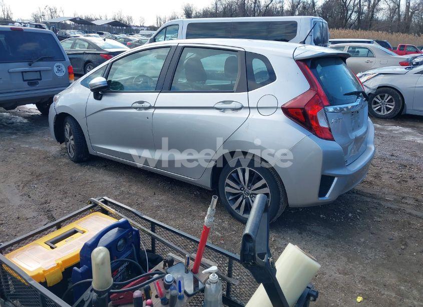 Photo 3 of 2015 Honda Fit EX/EX-L (VIN 3HGGK5H81FM704294)