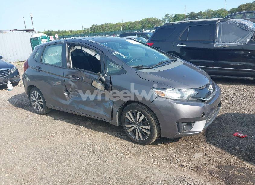 2015 Honda Fit EX/EX-L (VIN 3HGGK5H81FM731737) main photo
