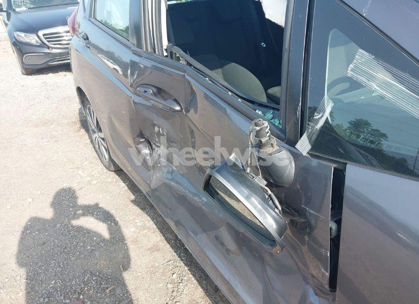 Photo 18 of 2015 Honda Fit EX/EX-L (VIN 3HGGK5H81FM731737)