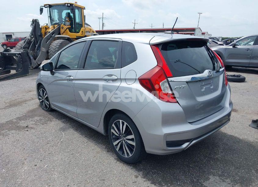 Photo 3 of 2018 Honda Fit EX (VIN 3HGGK5H81JM718009)