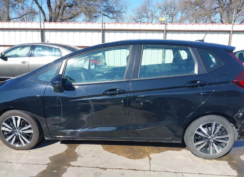 Photo 15 of 2018 Honda Fit EX (VIN 3HGGK5H82JM716933)