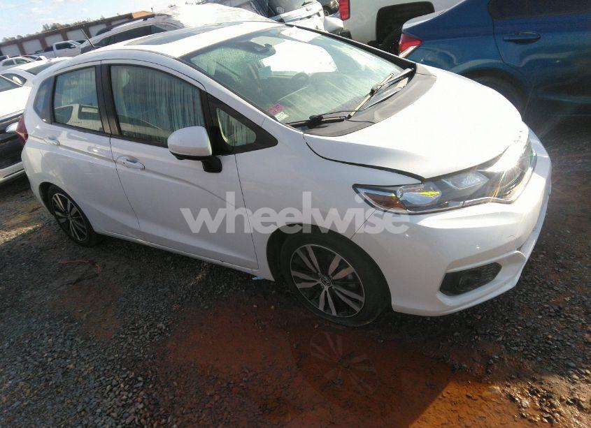 2018 Honda Fit EX (VIN 3HGGK5H83JM713121) main photo