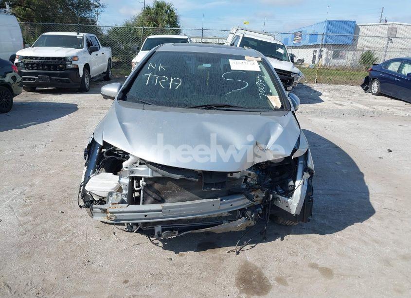 Photo 12 of 2016 Honda Fit EX-L (VIN 3HGGK5H87GM700347)