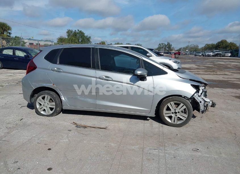 Photo 13 of 2016 Honda Fit EX-L (VIN 3HGGK5H87GM700347)