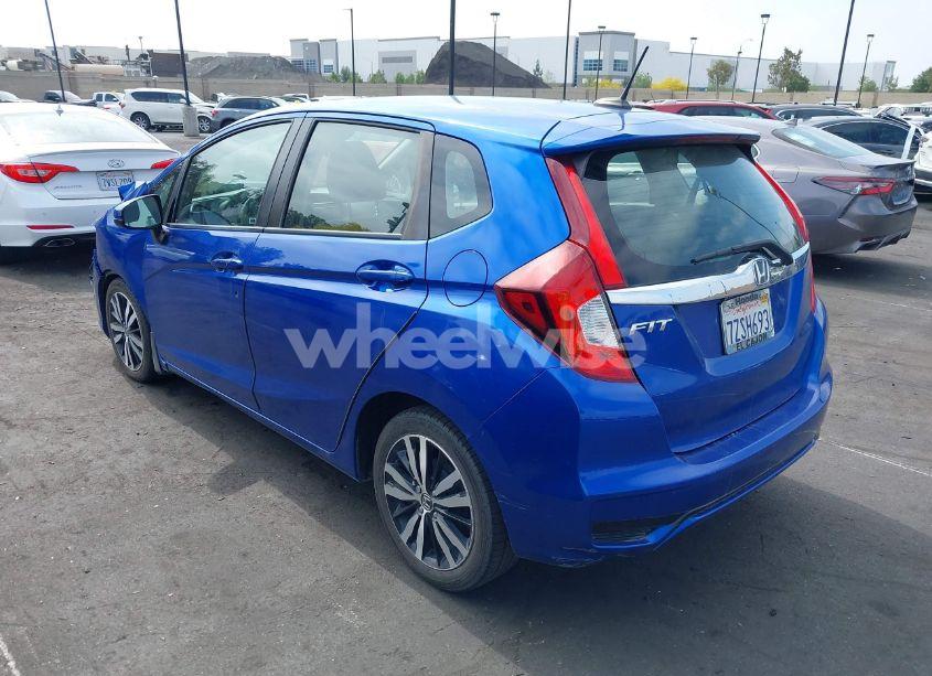 Photo 3 of 2018 Honda Fit EX (VIN 3HGGK5H87JM701649)
