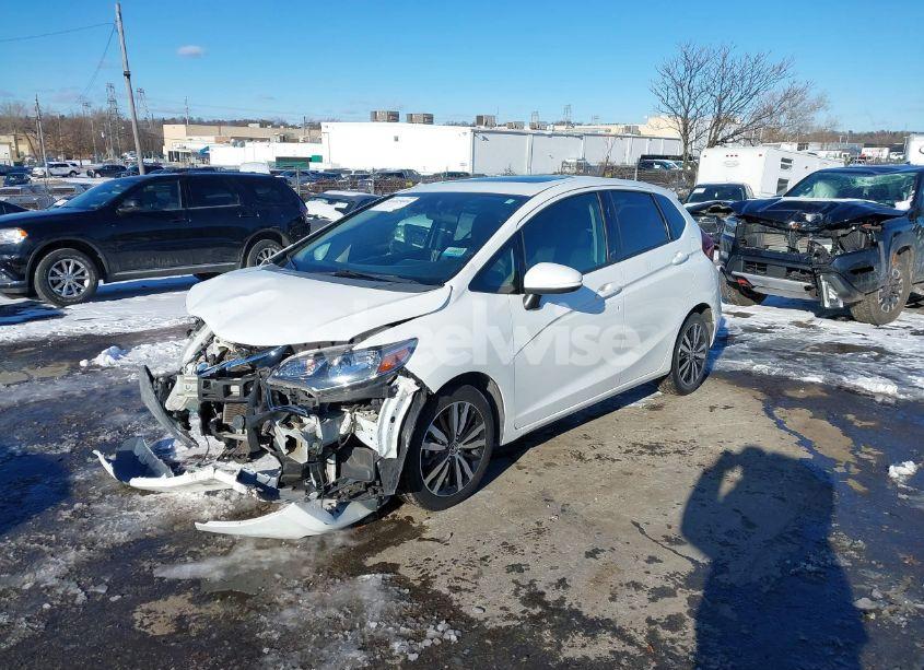 Photo 2 of 2018 Honda Fit EX (VIN 3HGGK5H87JM702865)
