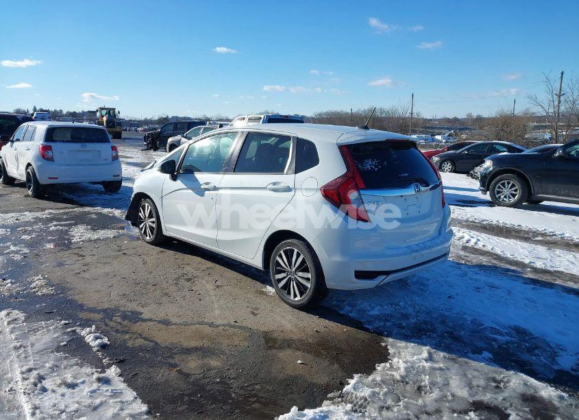 Photo 3 of 2018 Honda Fit EX (VIN 3HGGK5H87JM702865)