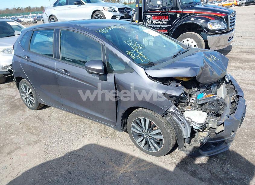 2019 Honda Fit EX (VIN 3HGGK5H88KM747704) main photo
