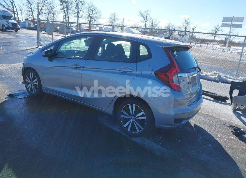 Photo 3 of 2018 Honda Fit EX (VIN 3HGGK5H89JM721370)