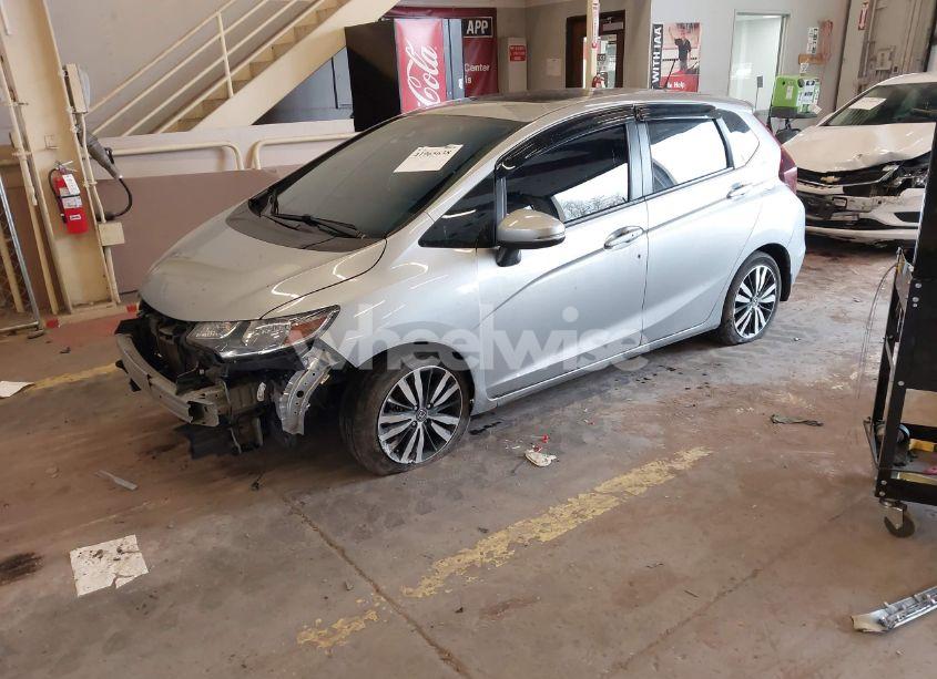 Photo 2 of 2019 Honda Fit EX-L (VIN 3HGGK5H94KM734411)