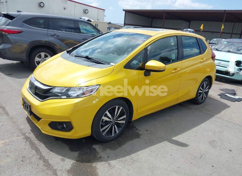 Photo 2 of 2018 Honda Fit EX-L (VIN 3HGGK5H95JM714215)