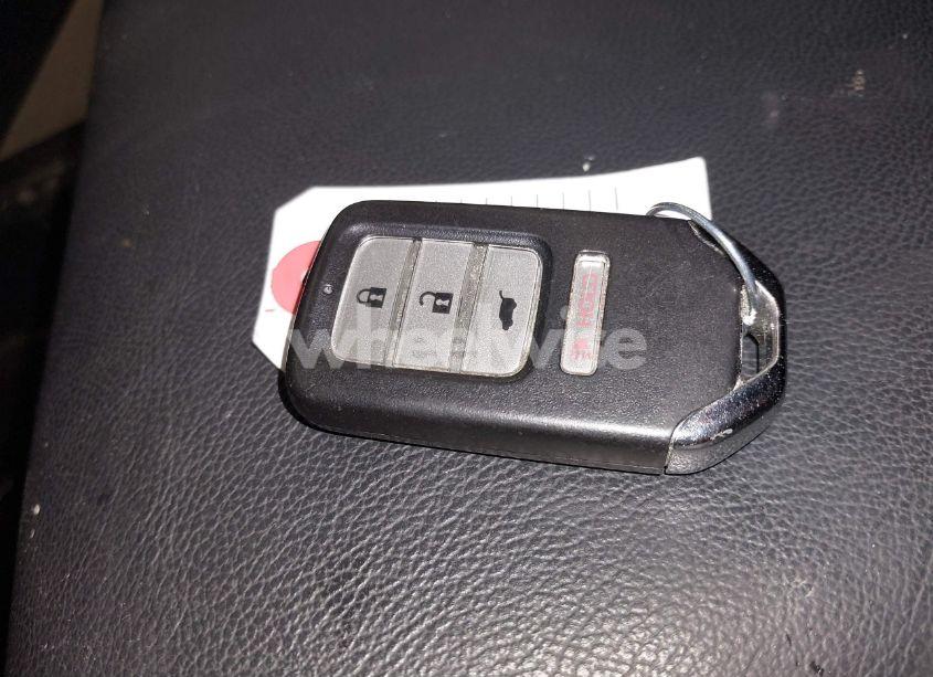 Photo 11 of 2018 Honda Fit EX-L (VIN 3HGGK5H9XJM703209)