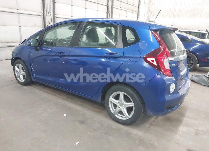 Photo 3 of 2018 Honda Fit EX-L (VIN 3HGGK5H9XJM703209)