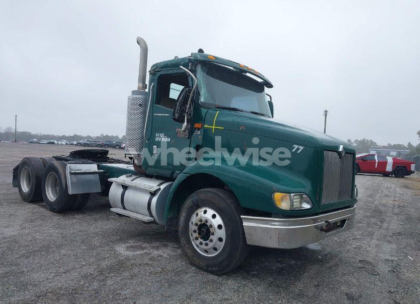 2005 International 9200 9200I (VIN 3HSCESBR75N175616) main photo
