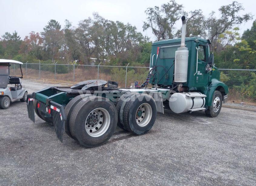 Photo 4 of 2005 International 9200 9200I (VIN 3HSCESBR75N175616)