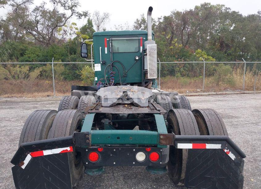 Photo 8 of 2005 International 9200 9200I (VIN 3HSCESBR75N175616)